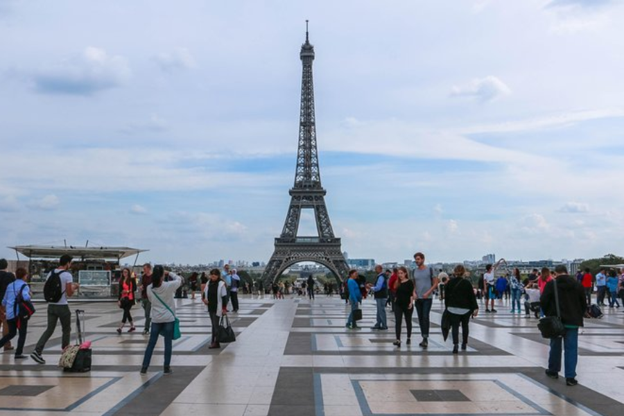 Eiffel Tower Accessibility: A Guide For Senior Travelers